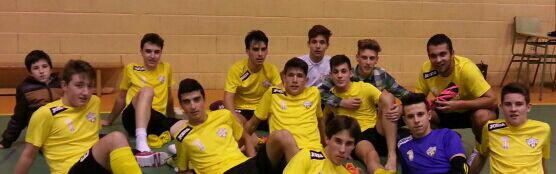 Gran dia por Malpartida , saboreando la victoria y terminando con una buena cena de equipo ! @UExMalpartidaFS