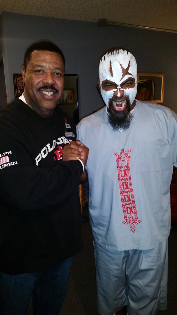 gregthehitman's tweet photo. With my boy Tech N9NE! http://t.co/9r4T6d7YP8