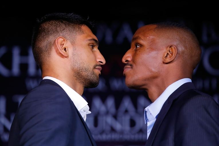BBCSport's tweet photo. Live text commentary of @AmirKingKhan v Devon Alexander. Get involved by using #bbcboxing http://t.co/hkRq1IVelA http://t.co/hglXIttmTc