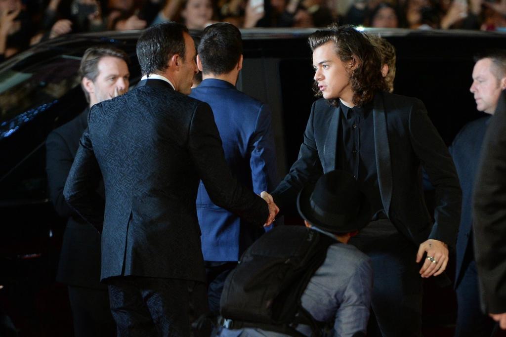 1DFAMILYOFINA's tweet image. #NEW The boys (minus Louis) on the red Carpet at the NRJ Music Awards in Cannes today (34-37) #MTVStars One Direction