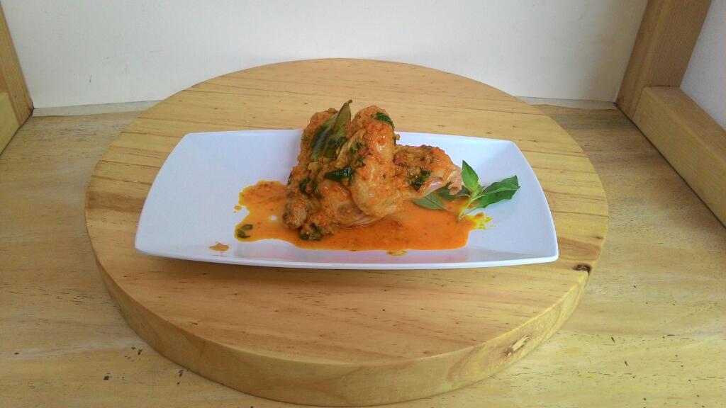 RMDapurDaeng's tweet photo. Ayam rica-rica, menu paling favorit. Nyam nyam. Yang mau icip-icip minggo diorder.
Delivery 085611116516 http://t.co/K7UanJSC7O