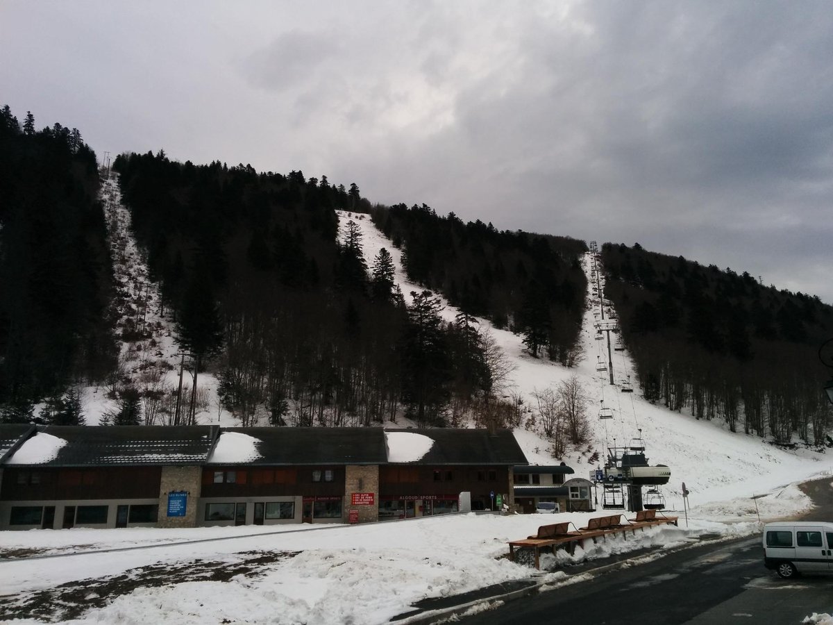PHOTOS | La station du Col de Rousset se refait une beauté avant l'hiver en @LeVercorsDrome : francebleu.fr/infos/photos-l…