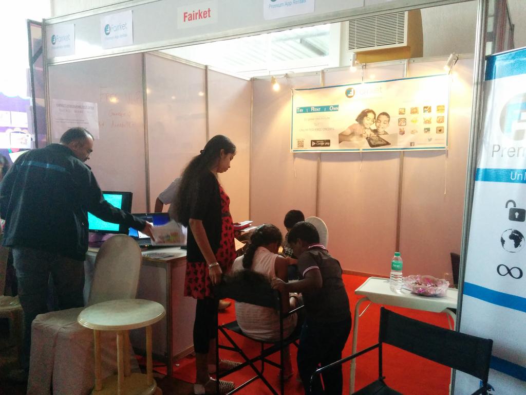 v_lohith's tweet photo. @Fairket users playing games at @VideoGameFest http://t.co/0YVCSv2VEU