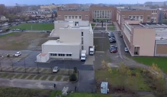 engraz's tweet photo. Il futuro di #Modena ha una casa comune. #Tecnopolo Vedremo #ricerca  e #innovazione? http://t.co/NpwSGXnAAX http://t.co/2Q1nUMO6VU