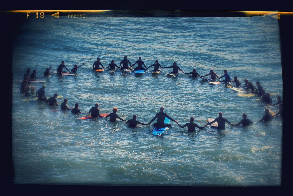 DarinRMcClure's tweet photo. Encourage Others. #AlohaDoc #Photoset https://t.co/RZnBPXIMqO http://t.co/YSqZNndd3f