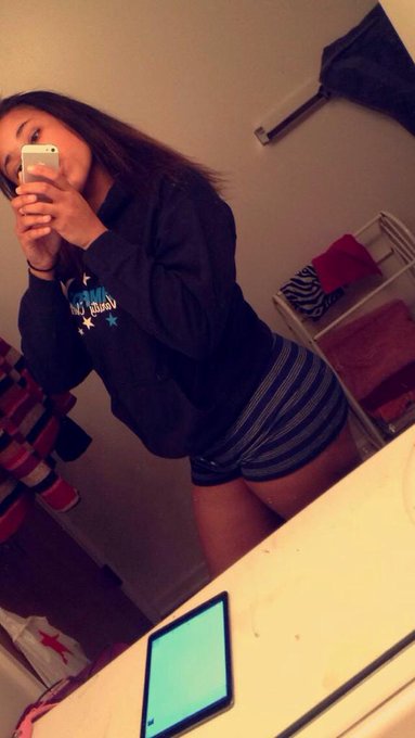 Watch ...'s leaked NSFW photo on TwXstars