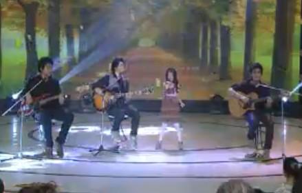 kasyhanisaia's tweet photo. Keren banget penampilan @TheOvertunes ft. Kirana - Mungkin Nanti.
jadi #FlashbackXFI ya? :'D @Angelo_Mikha http://t.co/EkM6x04jlS