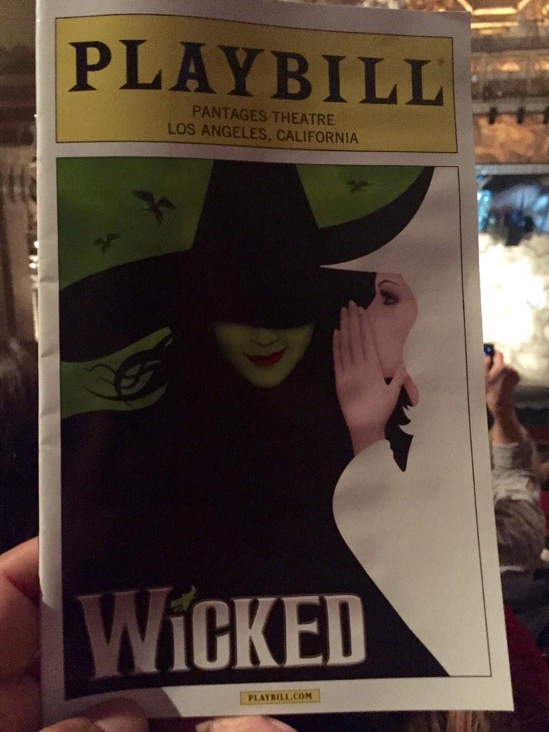 DMig23's tweet image. It was time to get Wicked! 😉 #wicked #pantagestheatre