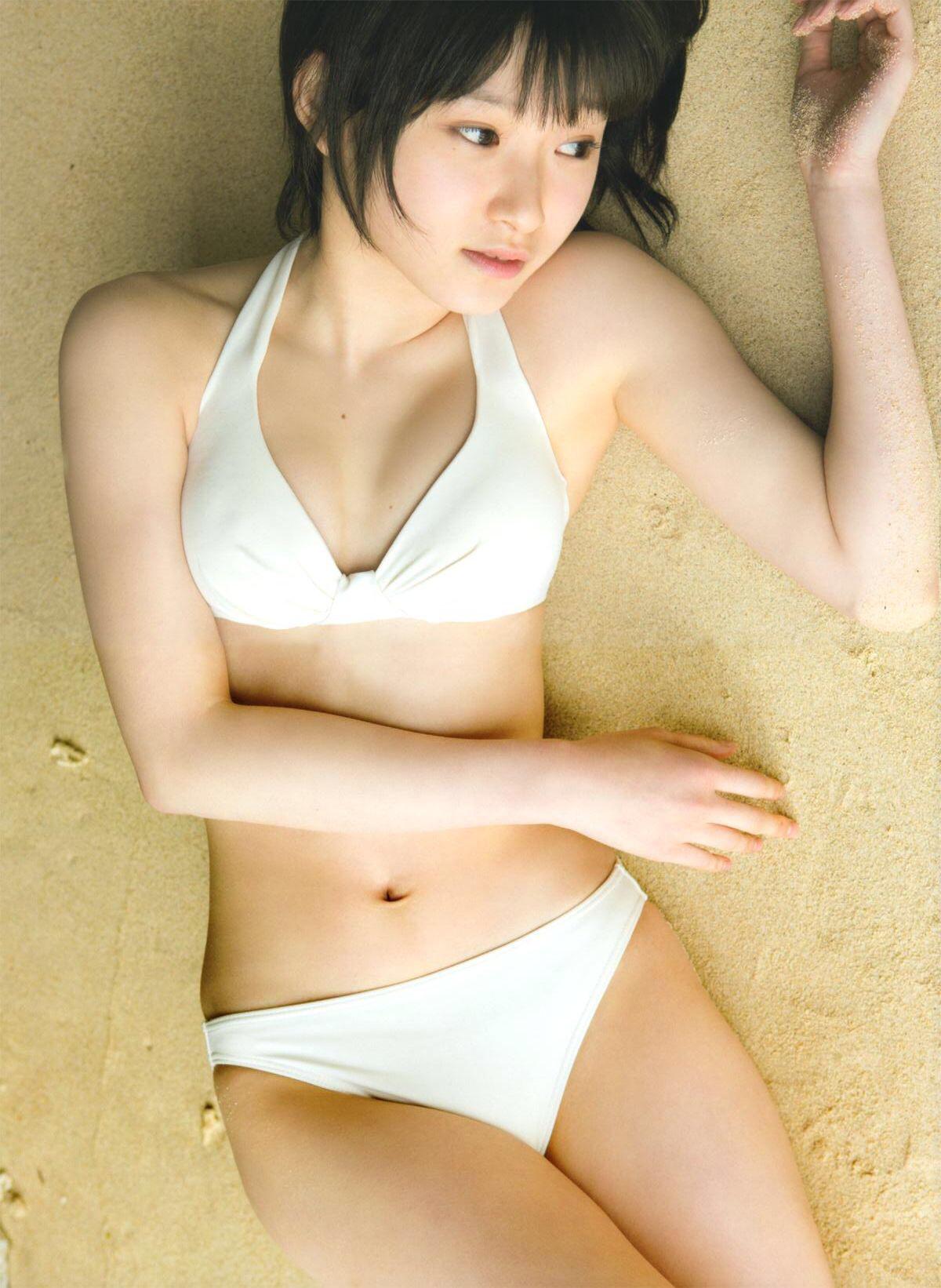 生駒里奈　水着  / X