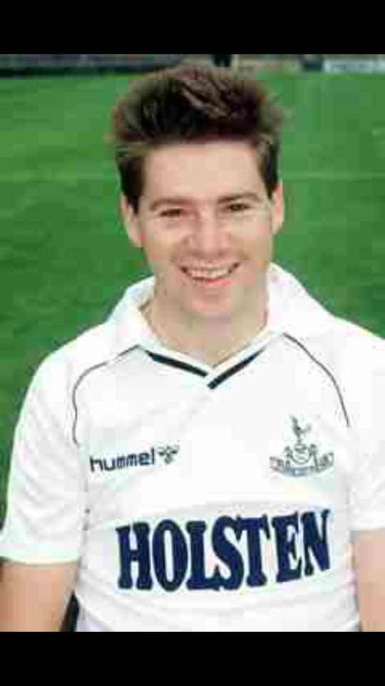 Happy birthday to spurs legend chris waddle 
