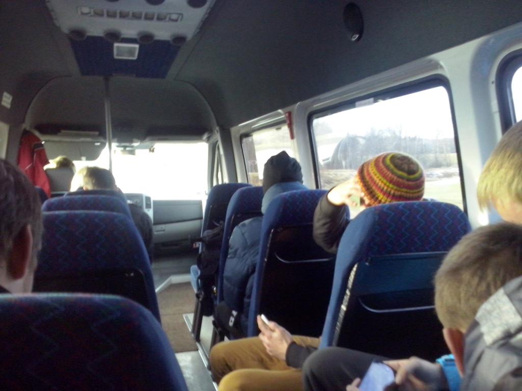 mirklabirka's tweet photo. Sportisti dodas kaujā, spēle " Virsaitis"- "Mežroze IG" 14:00. http://t.co/ZNVRCQYcwS