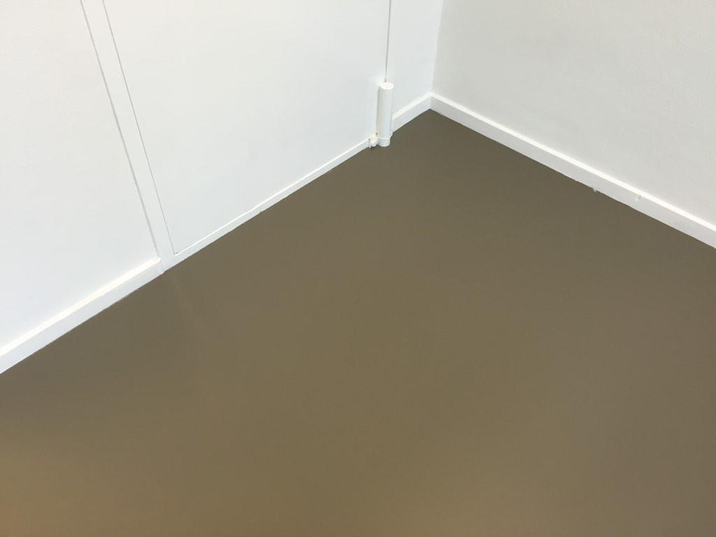 QlickDesign's tweet image. De vloer ligt erin, morgen aanvang interieur!!Gaat een geweldige week worden!! Vloer gerealiseerd door #qlickflooring