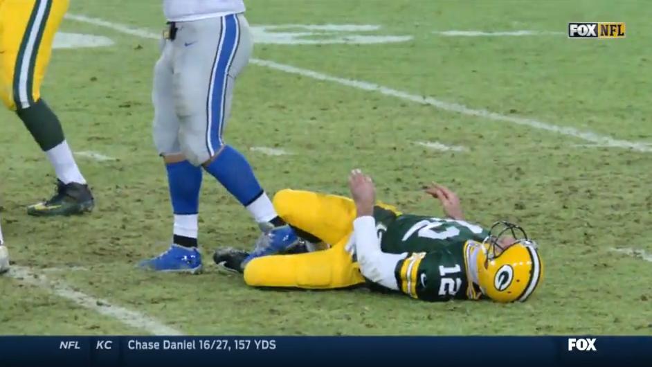 jasonjwilde's tweet photo. Intentional, or accidental? And if it's not Suh, are we even wondering? http://t.co/nxFeDyXAfg