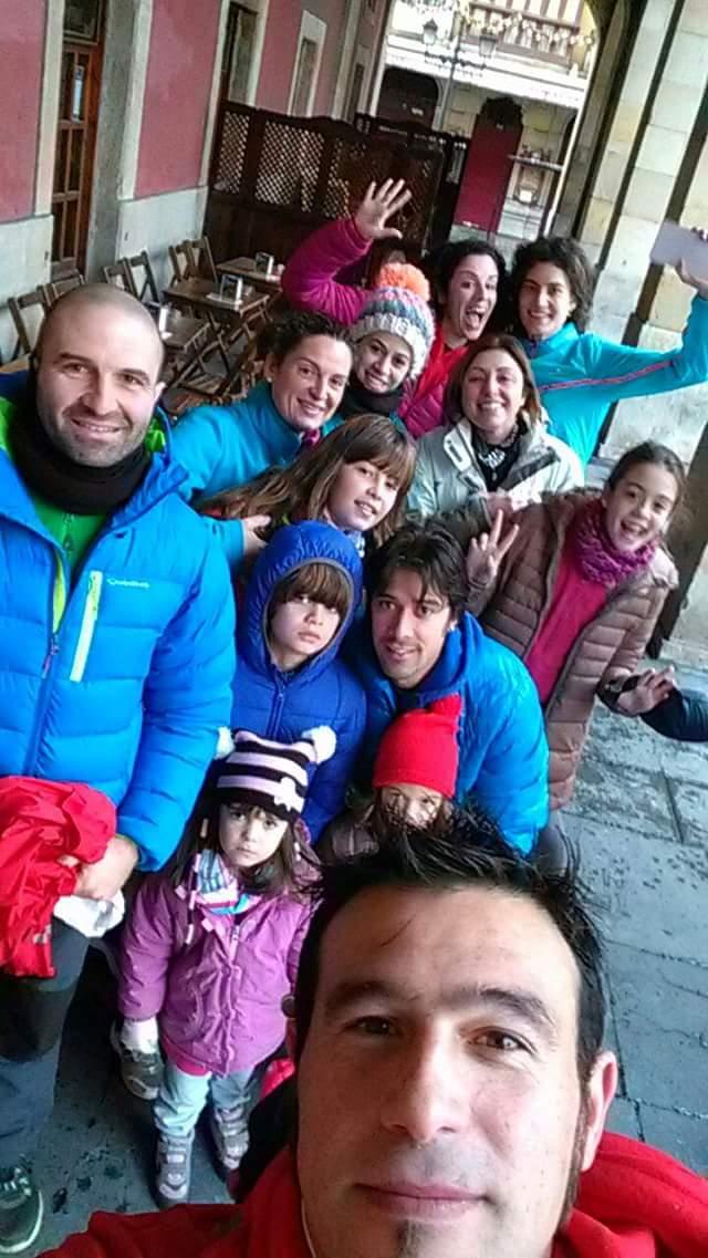 deporcrisi's tweet photo. Disfrutando como una enana con mi sobri , genial @AsturExtrem organizando la san sil orientadora!! Sois la caña!!! http://t.co/4Da6pXXQD4