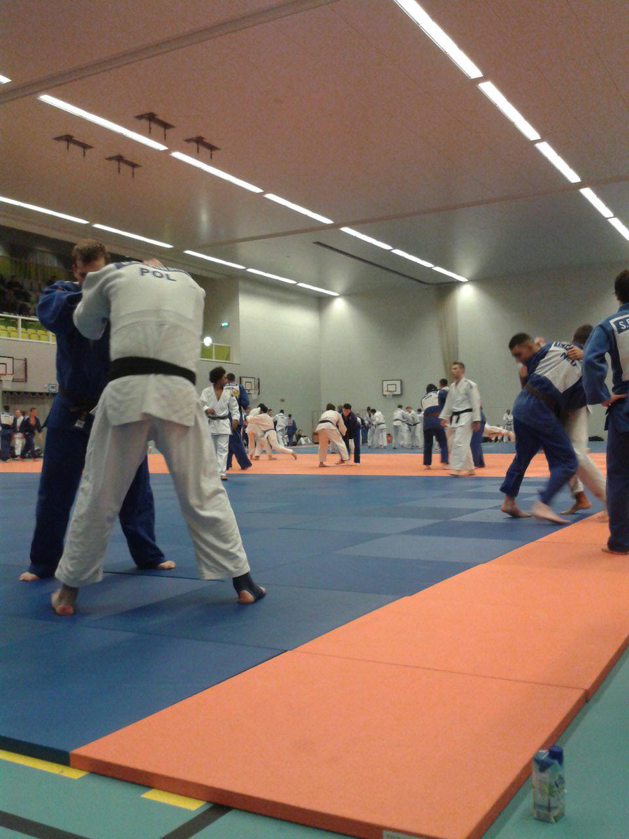 Yes, schouder net op tijd ok voor de stage v Rotterdam. Eat, sleep, judo, repeat!