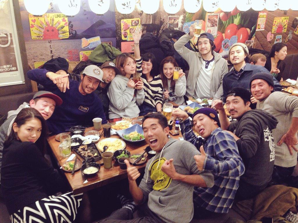 narupeepack's tweet photo. JKGとの忘年会☆*
みんな大好きな人達♡ http://t.co/h4vEboCPOO