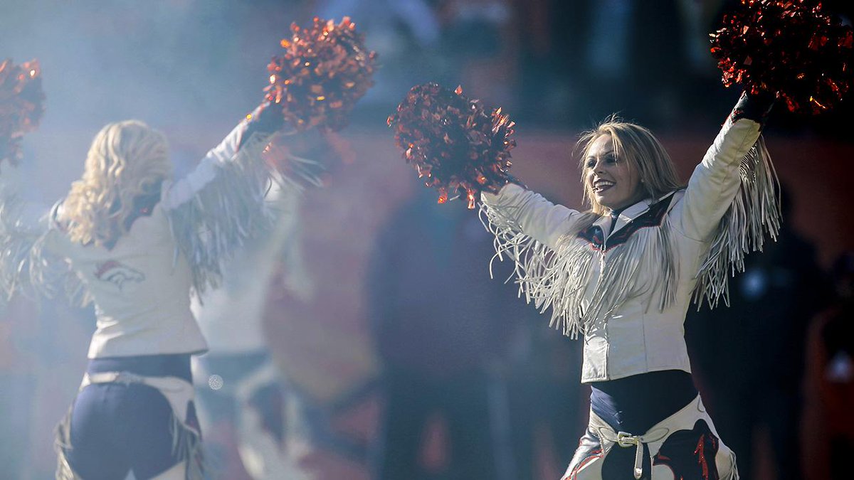 Broncos's tweet image. #Broncos 10, @Raiders 0
- @CjAndersonRB9 11-yd TD run
- 4 plays, 51 yds, 1:34

STATS: dbron.co/5sr