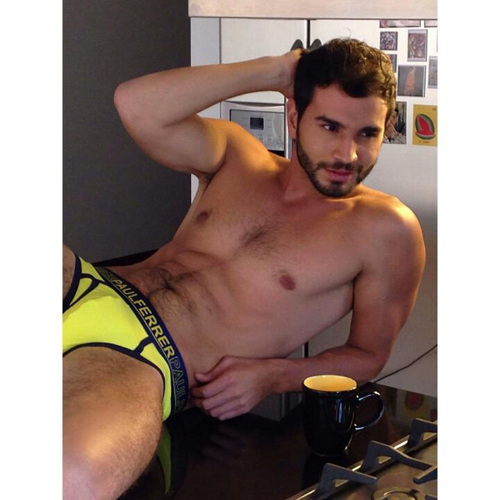BoxMenUnderwear's tweet photo. El color de la temporada!  #amarillo #elregaloperfecto #navidad http://t.co/ExxF6YfPVn