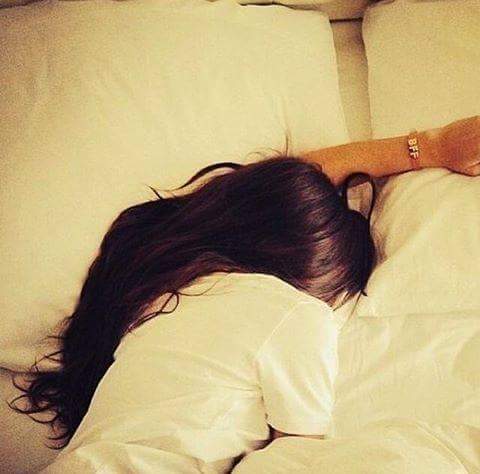 أتدري ما الوجع ، أن تبكي بـ صوت خافت خوفاً من أن يسمعك أحد ..
#تصبحون -على -خير❤🌹