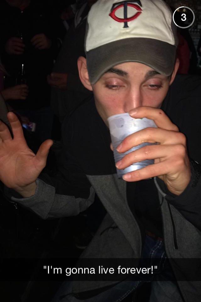 McCannAndy54's tweet photo. My favorite picture of all time 😂 @Jordanbullerman http://t.co/Puxr3YQfLn