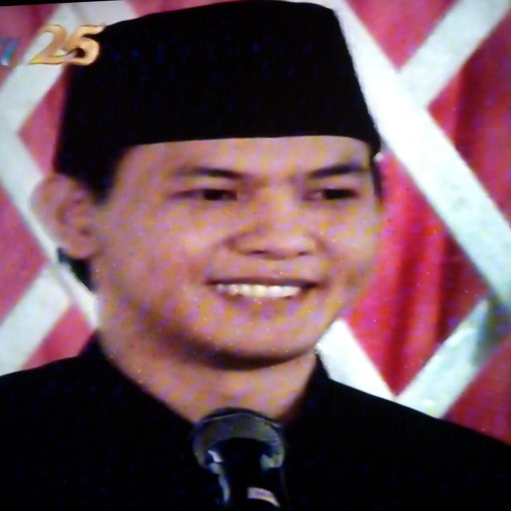 Mimi_Smd's tweet photo. Asalamualaikum bang @arsyilrahman selamat menjalankan ibadah umroh smoga ibadahnya lancar n smoga selalu sehat aamiin http://t.co/7Vsk8eep3d