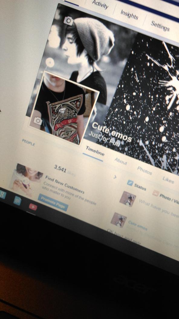 CNeverSurrender's tweet image. Guys go like my page Facebook.com/CuteEmos