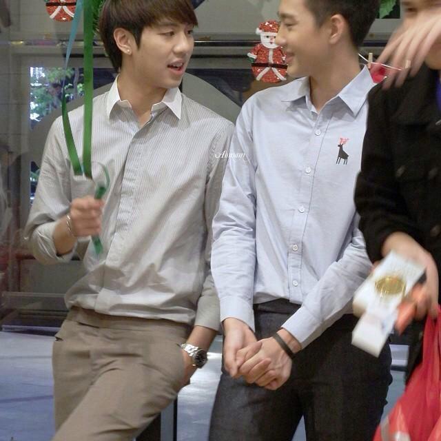 clumsyibo's tweet photo. Good morning #dedeksiam ganteng!! 😘😘😘😘😘 haduuhh pake kemeja tambah ganteng *melts* *nosebleed* #lovesicktheseries http://t.co/sgK6USfAeM