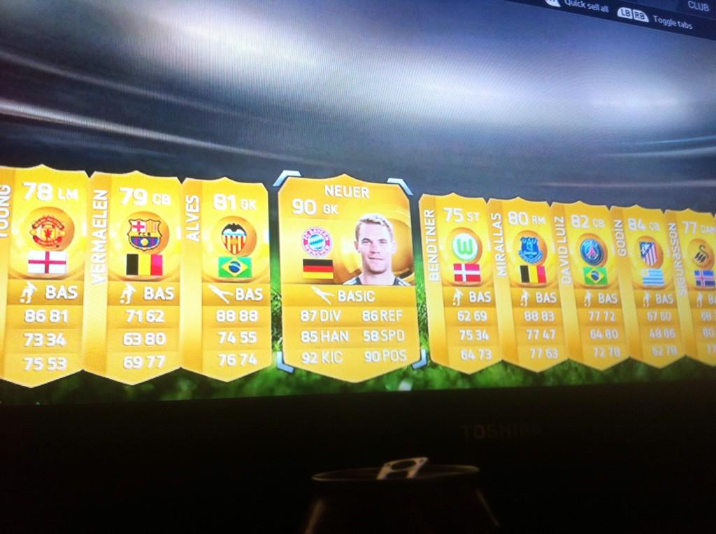 OliverPreston6's tweet photo. @wroetoshaw @MattHDGamer @NepentheZ my 100k pack http://t.co/pCuX50tEry