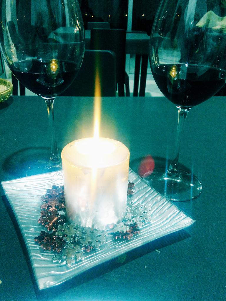MariiLetuR's tweet photo. Cenas de navidad con el monigote de @josepasabinar http://t.co/We7o9EcoXm