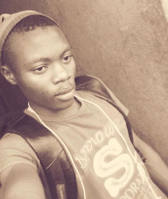 itz_middy's tweet photo. MeEe http://t.co/sZCU7Lxn5Q