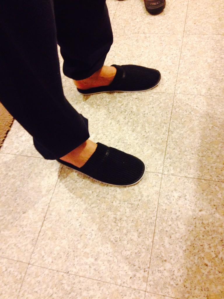 RishnaMistry's tweet photo. Just as the snow kicks in , 99p have helped again with their comfy slippers @99pStoresUK http://t.co/7WTOp6TCwB
