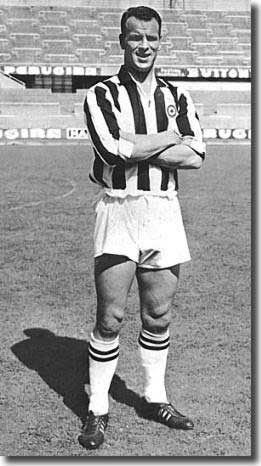 Between them, they scored almost 300 goals. Happy Birthday to club legends Roberto Bettega and John Charles 