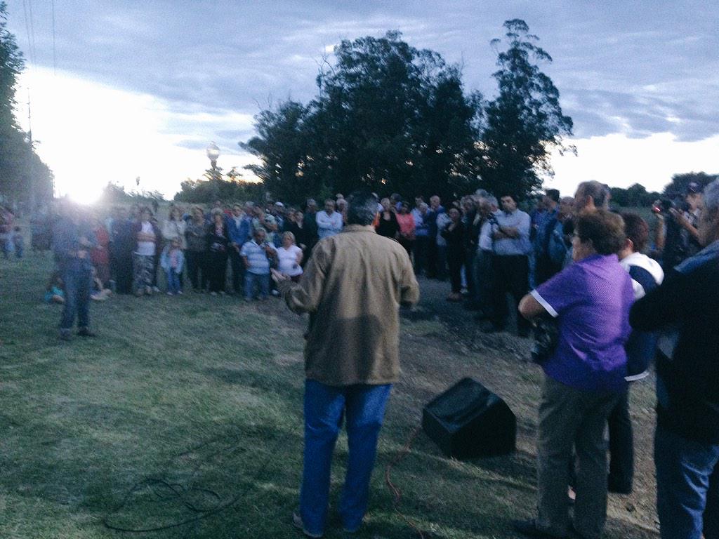 FloridaIDF's tweet photo. Intendente de Fda @CEnciso62 presenta una inauguración con real impacto en la vida cotidiana de la sociedad. http://t.co/k12sm4ZwG3