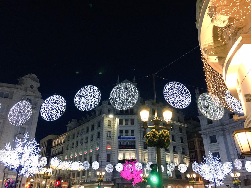 miguelambrona77's tweet photo. Fin dia 1. Inicio noche ONE. GRANADA '14! http://t.co/GomWqF72Od