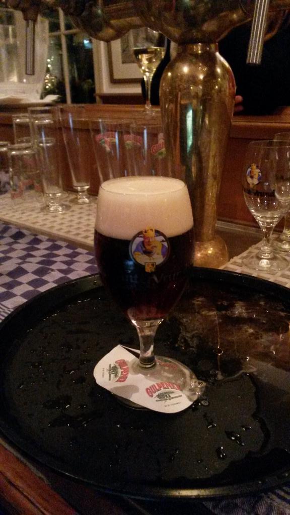 rest_de_fortuna's tweet photo. Tis winter en vandaag wordt het het, zeggen ze, dus: #gulpener #wintervrund, vanaf nu bij @rest_de_fortuna, Proost! http://t.co/s8Othoq8S2