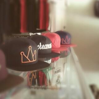 Caps <a href="/SCRMS_BALI/">SCREAMOUS BALI</a> ready