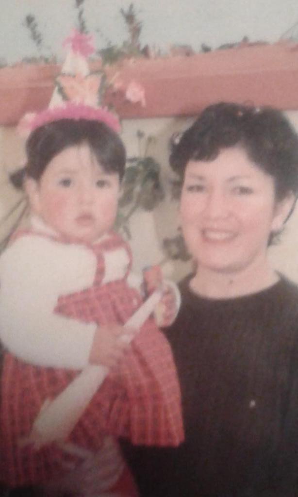Gabyemili's tweet photo. Feliz cumpleanos mama de mi ♡ http://t.co/pD5UNbshOx