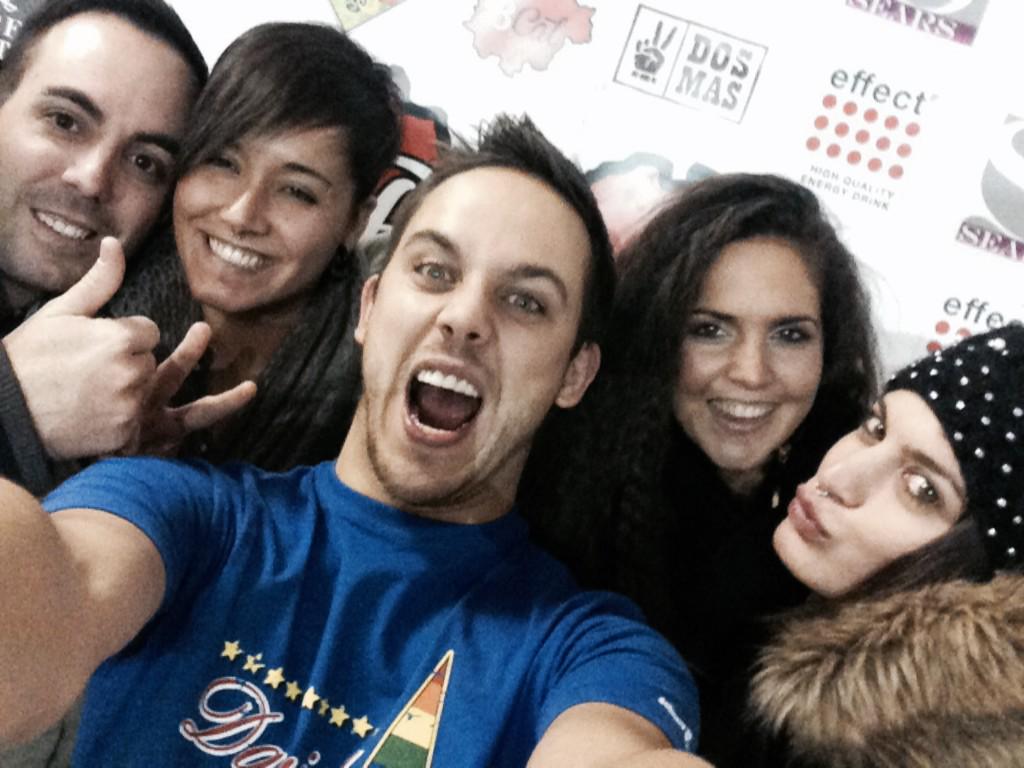 TomasGarciaTG's tweet photo. @gh14rakymartin un placer hacerte reír bonita!! 😘😘 nos vemos en la capi con un par de rebequitas.
#QueFríoCoño http://t.co/TWrtJ5kkzH