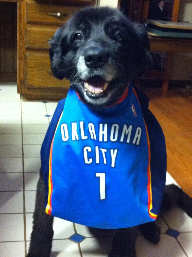 janetmsprad's tweet photo. #WeAreThunder http://t.co/FfcbTEf5GD