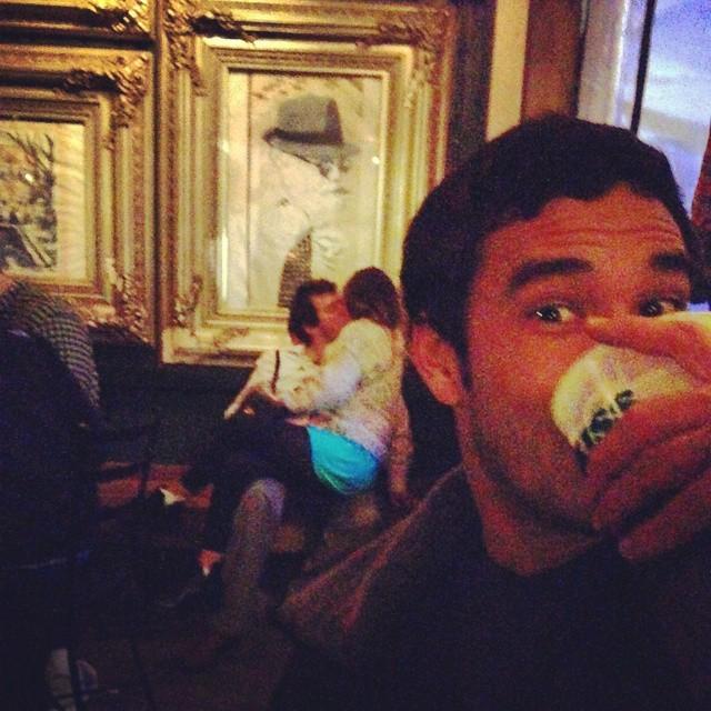 AdamTopModel's tweet photo. Gotta respect the full on makeout sesh at the bar. #Memphis #Silkys #FrenchCount #donttagmebro Photocred @laurenlich http://t.co/Ep6yOiLuoT