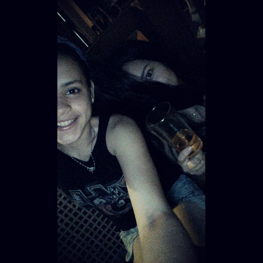 1709_rva's tweet photo. Chin chin 🍻😆 @Roman_Kari10 http://t.co/8phFGQZLUw