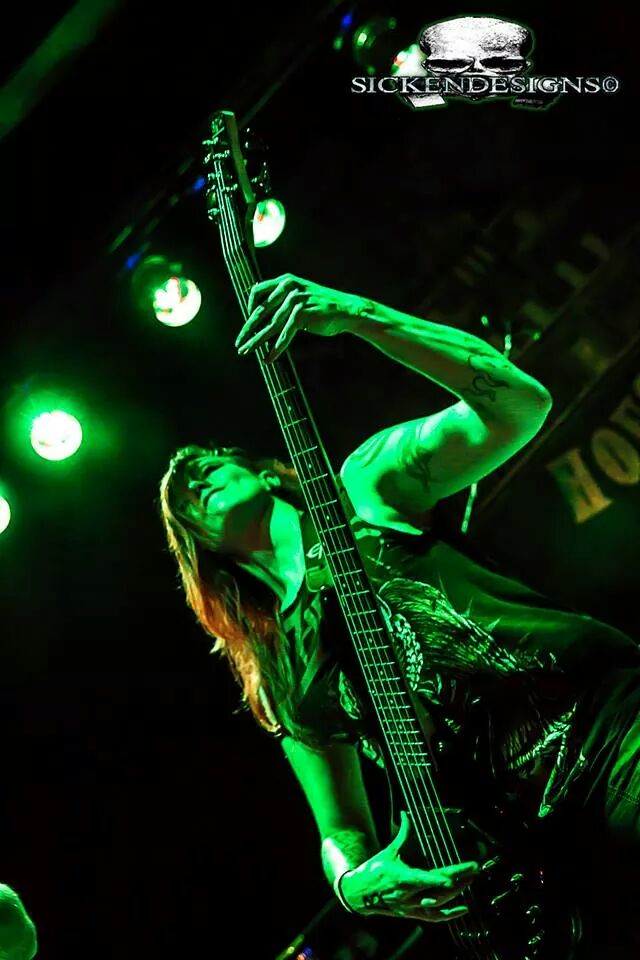 Rebecca Banks (@rebecca_rot) on Twitter photo 