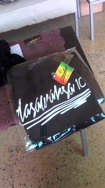 Dasawarsa_bro's tweet photo. Kelar juga nih baju. #10plus http://t.co/7ZhXkW6qls