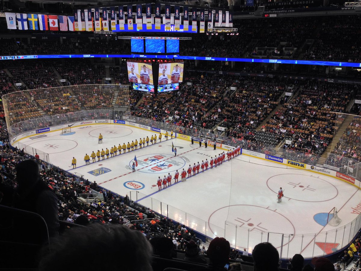 ChrisSlowey's tweet photo. Had a great time at the Sweden vs. Czech Republic WJC game! Sweden came out on top 5-2. Heja heja! #sverige #WJC #U20 http://t.co/qq7SCndbSQ