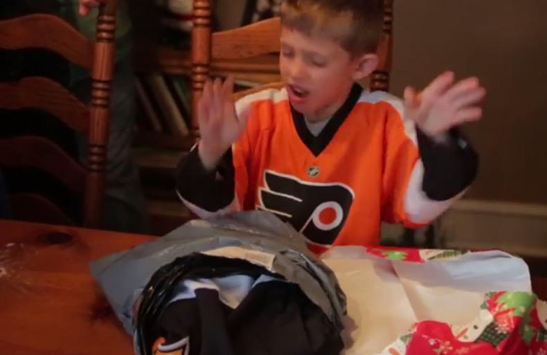 Bleacher Report on Twitter "VIDEO A young Flyers fan gets disgusted