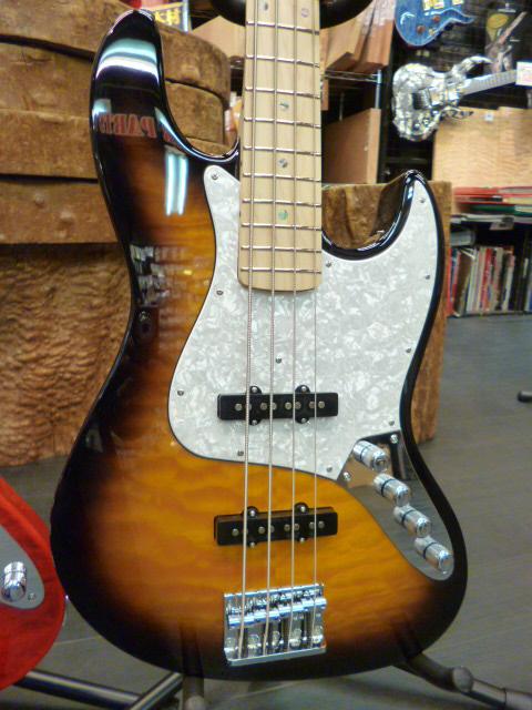 EDWARDS/ E-BUZZ BASS(ラルク tetsuyaモデル)
