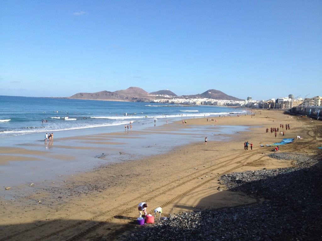 Ventasal's tweet photo. #27dec2014 @LaBikinaCantina @grblanco @RaycoFdez @LasCanteras @carloslinares70 @S_Viot #expectaculardia @elvivozga http://t.co/4iUBj3Y4l0