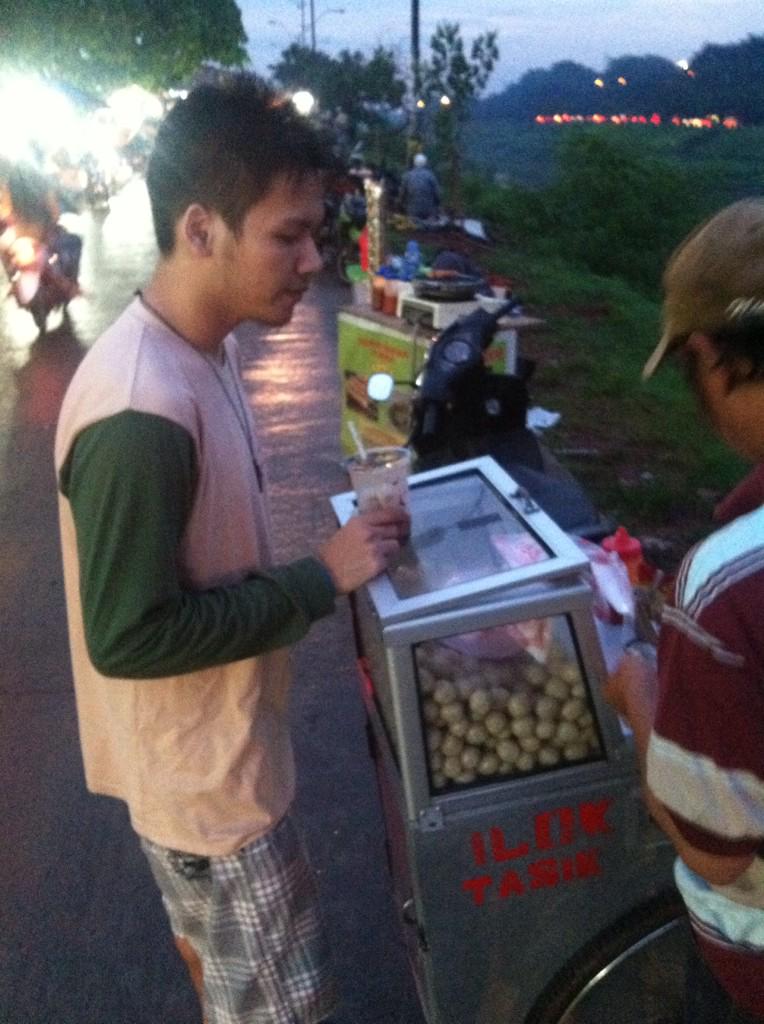 vinaaudii's tweet photo. Itu iam??? tampan kali rupanya😍😍"@SB_Rumpi: anjir... tamvan tjoy wkwk http://t.co/FuT5gth9t7"
