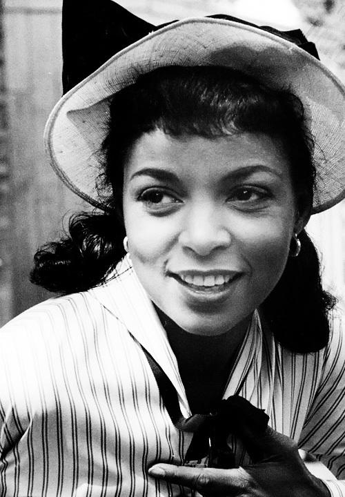 nmq202's tweet image. CAN'T TELL ME TARAJI P. HENSON DON'T LOOK LIKE RUBY DEE.  CHECK OUT IMAGES EMBEDDED IN TWEET; SEE FOR YOURSELF!