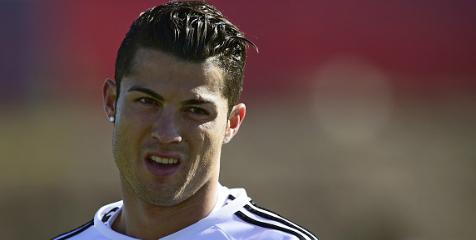 Bolanet's tweet image. kplg.co/Co7U - Mendes Anggap Perbedaan Ronaldo dan Messi Amat Jauh